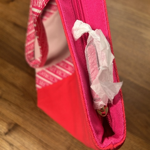 Victoria's Secret Tote Bag Pink Zipper Cute Cheap Swim Boat Gift - Picture 4 of 11